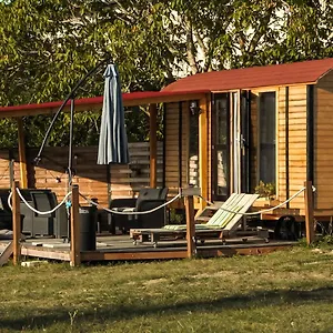 roulotte-douceur.midi-pyreneeshotels.com/